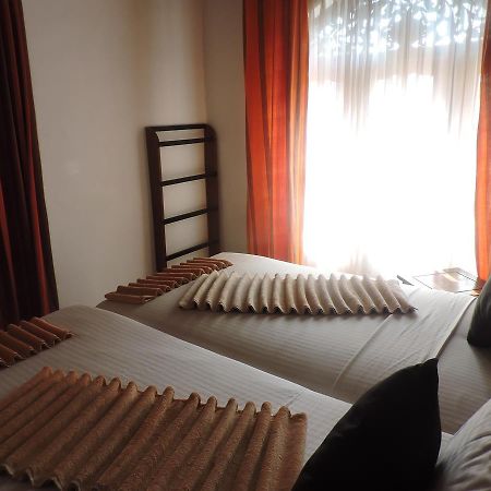 Samaya Beach Hotel Unawatuna Kültér fotó