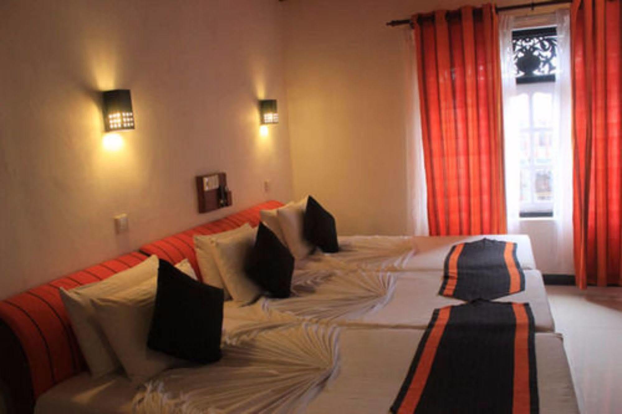 Samaya Beach Hotel Unawatuna Kültér fotó